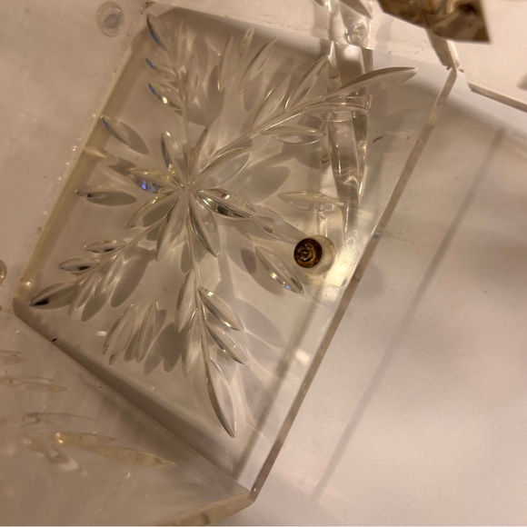 Vintage Clear Carved Lucite Box Purse - Picture 9 of 12